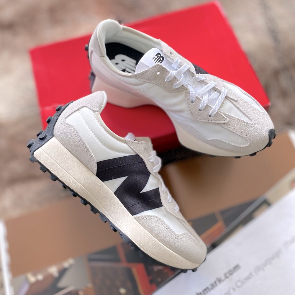 New Balance 327 Sneakers - Picture 7 of 14